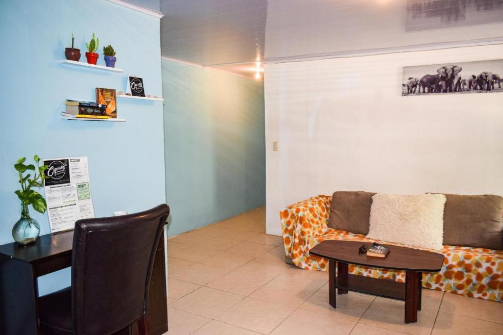 The Backside House Hostel Тамариндо Екстериор снимка
