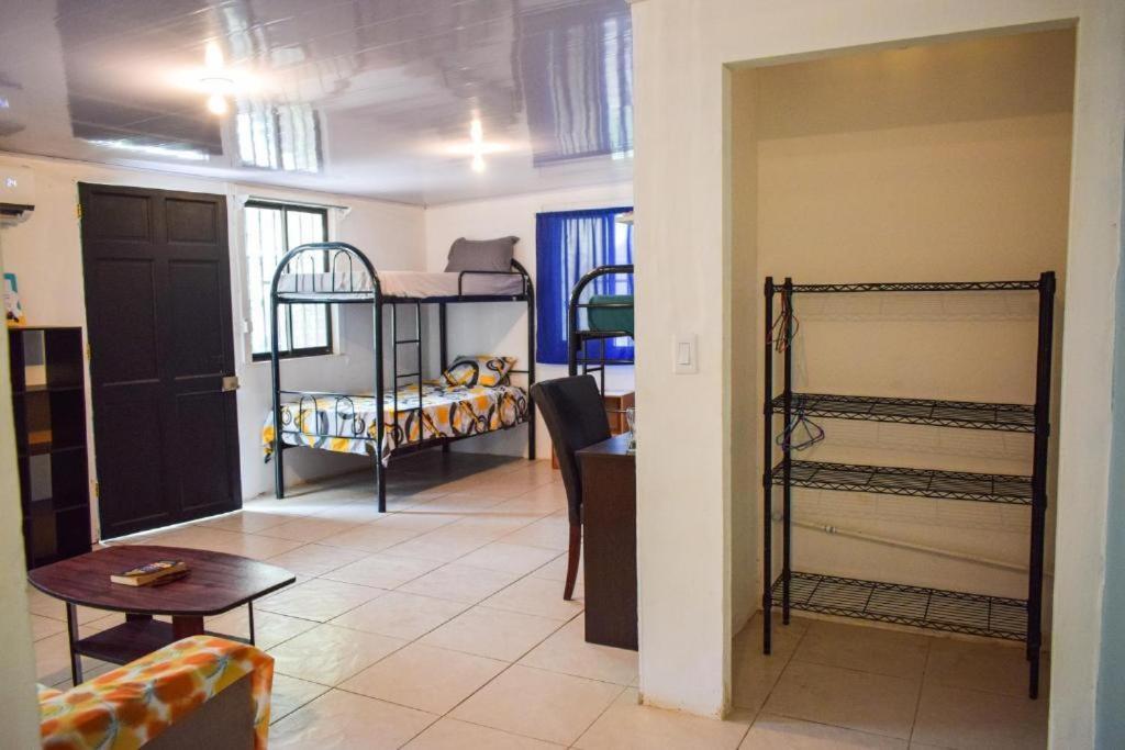 The Backside House Hostel Тамариндо Екстериор снимка